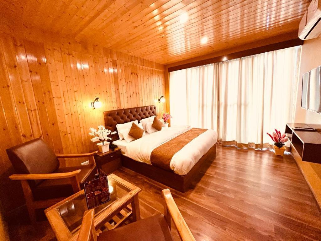 Tata Vista Resort Mall Road Manali - Centrally Heated & Air Cooled Bagian luar foto
