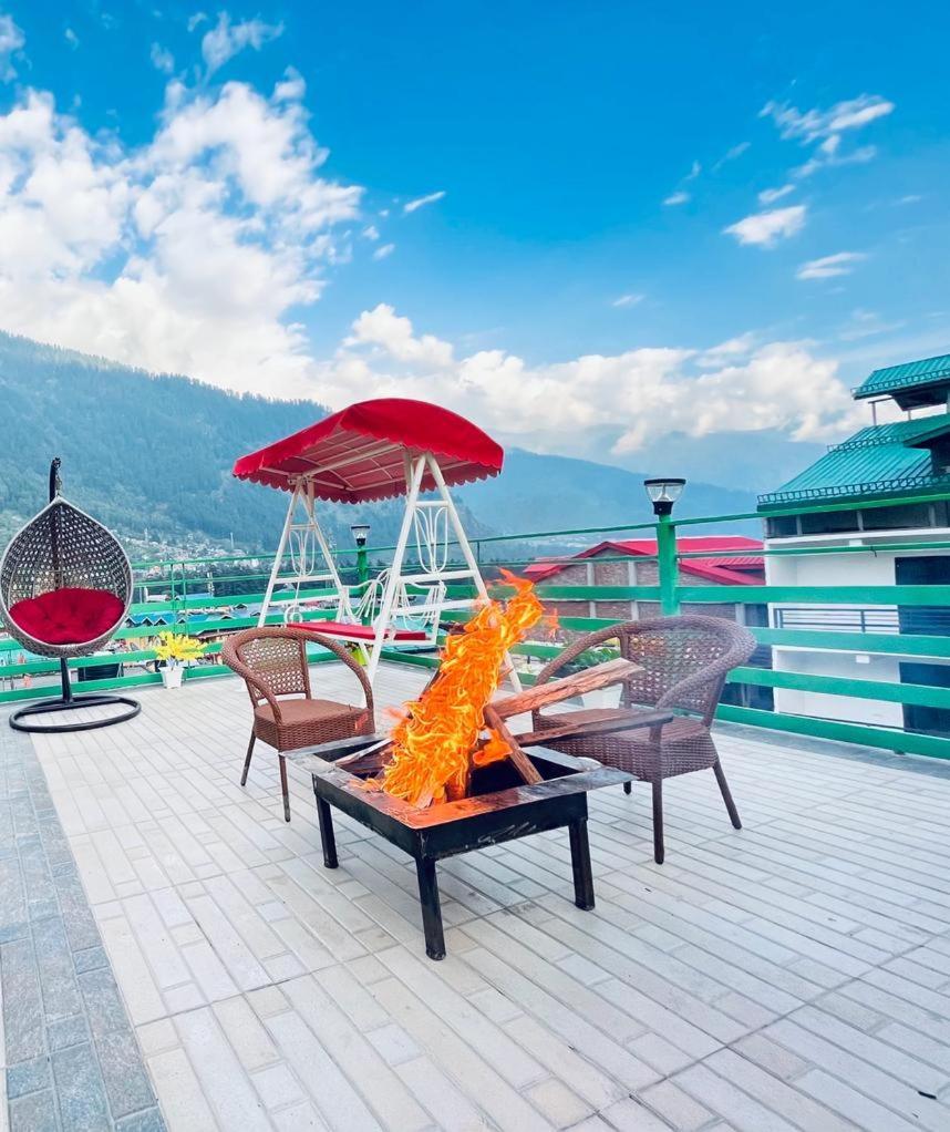 Tata Vista Resort Mall Road Manali - Centrally Heated & Air Cooled Bagian luar foto