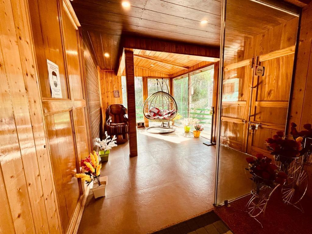 Tata Vista Resort Mall Road Manali - Centrally Heated & Air Cooled Bagian luar foto