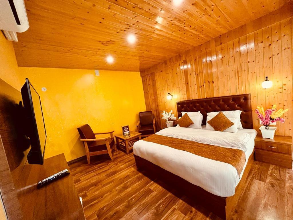 Tata Vista Resort Mall Road Manali - Centrally Heated & Air Cooled Bagian luar foto
